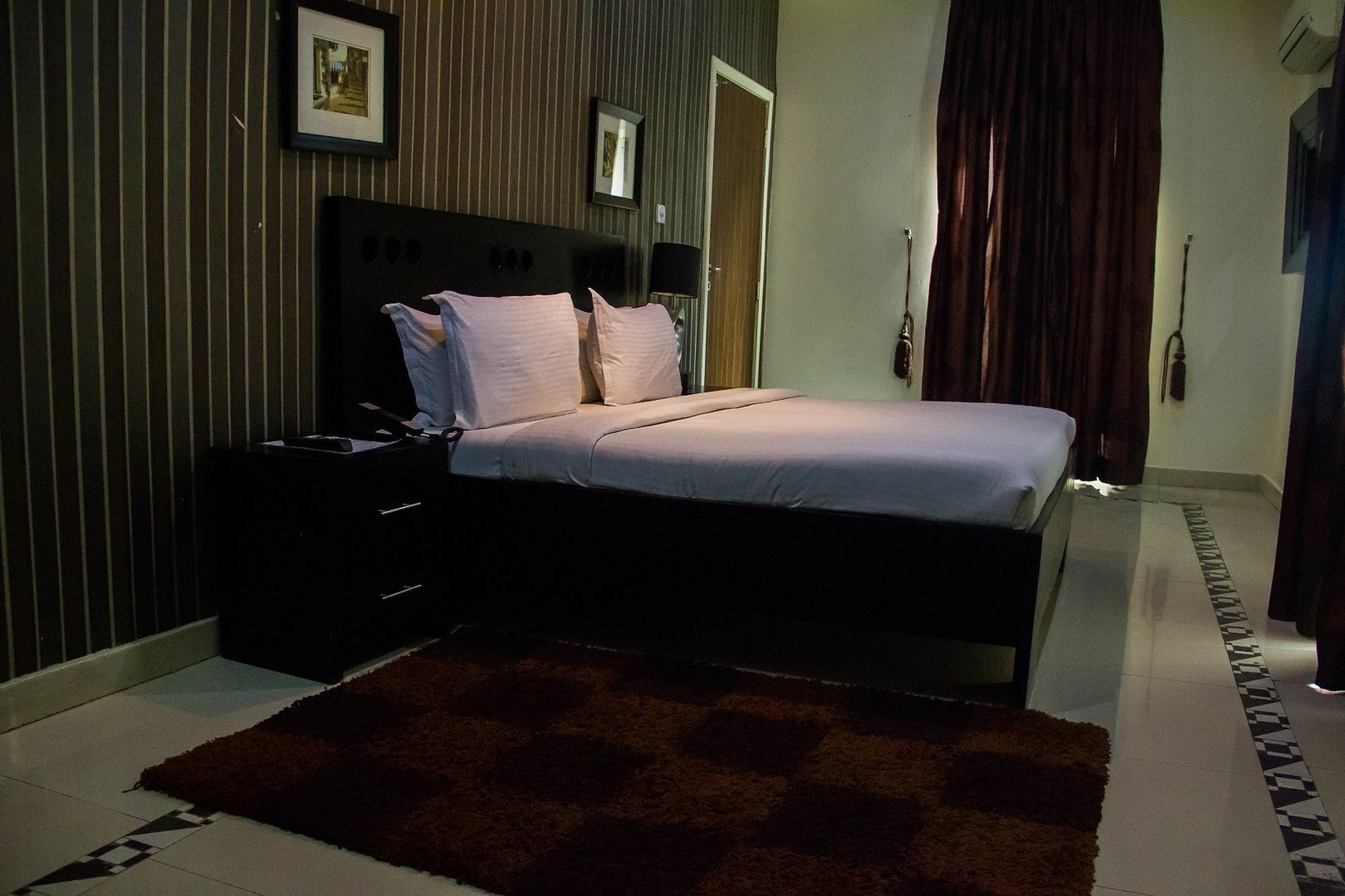 Villa Angelia Boutique Hotel Ikoyi Exterior photo