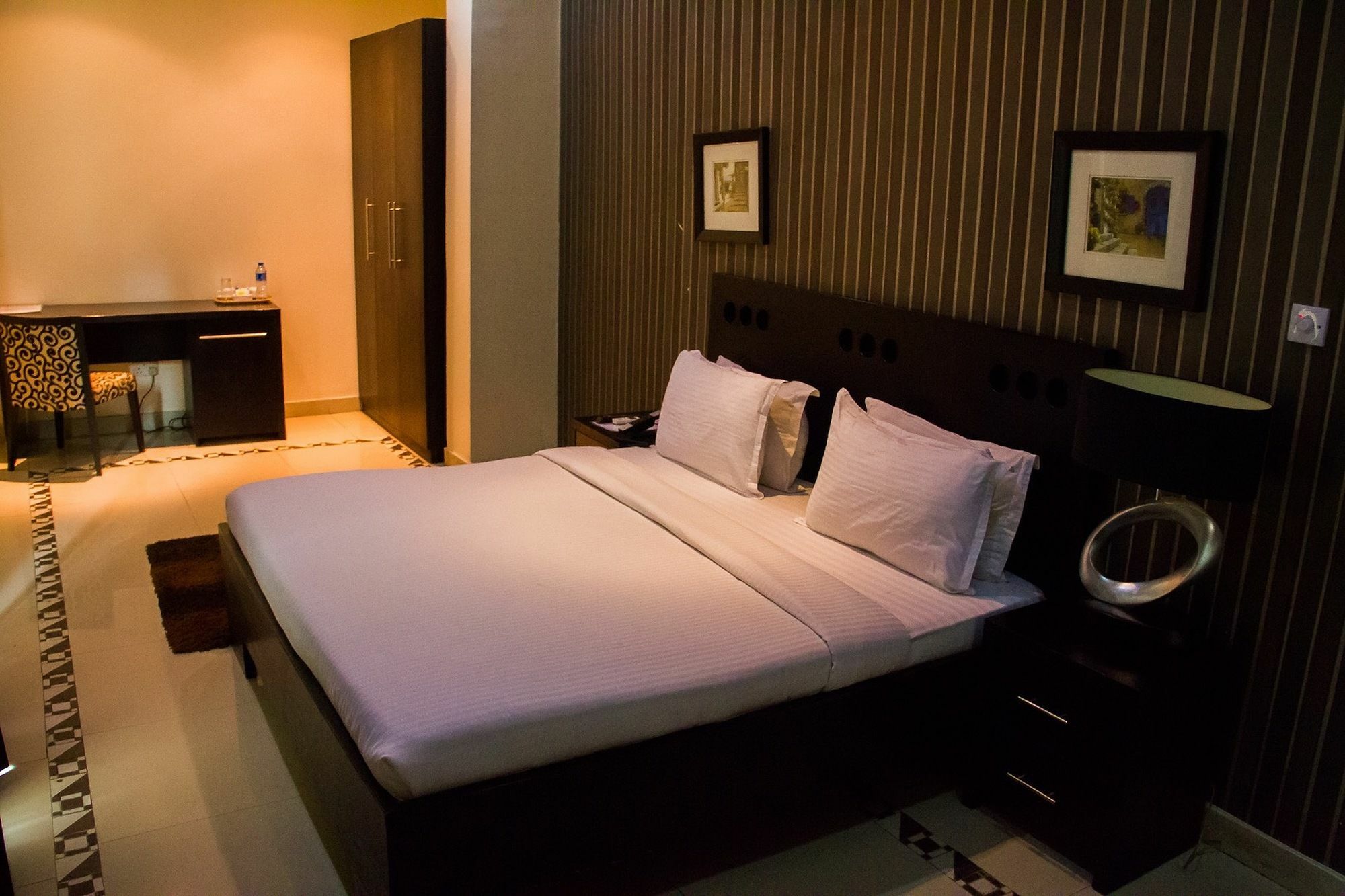 Villa Angelia Boutique Hotel Ikoyi Exterior photo